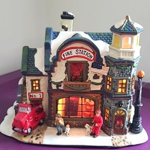 Lemax style Carole Towne Collection "Fire Station"